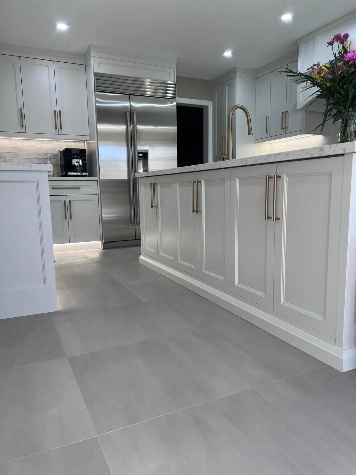  Fixture And Finishes